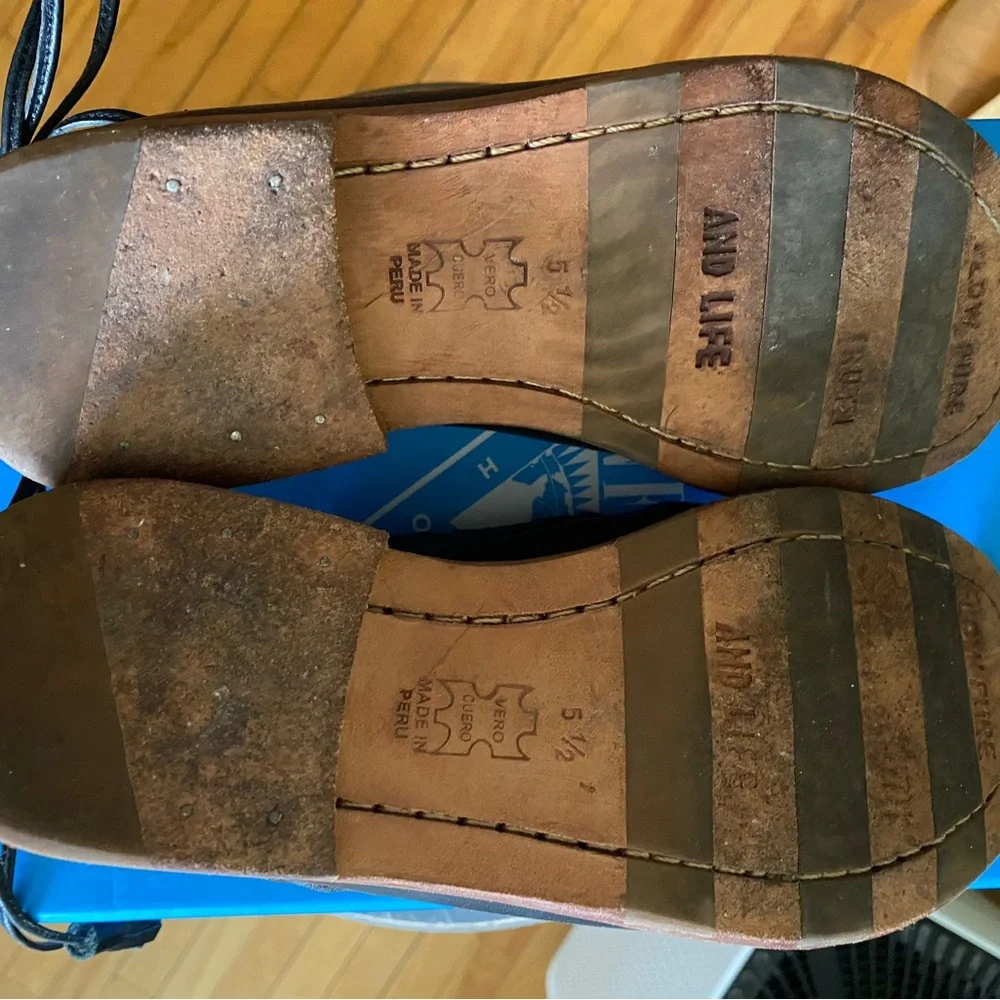 John Fluevog Rivers Acre bootie Sandals - Picture 4 of 6